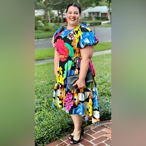 Fun & Vibrant hi-low dress 💃🏻